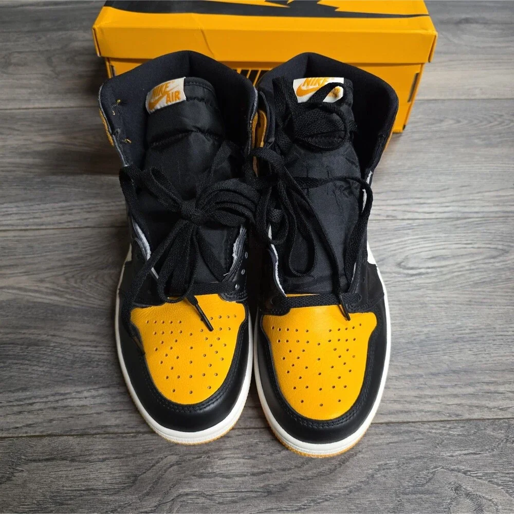 Nike Air Jordan 1 Retro High OG Taxi/Black Sail Mens Size 9